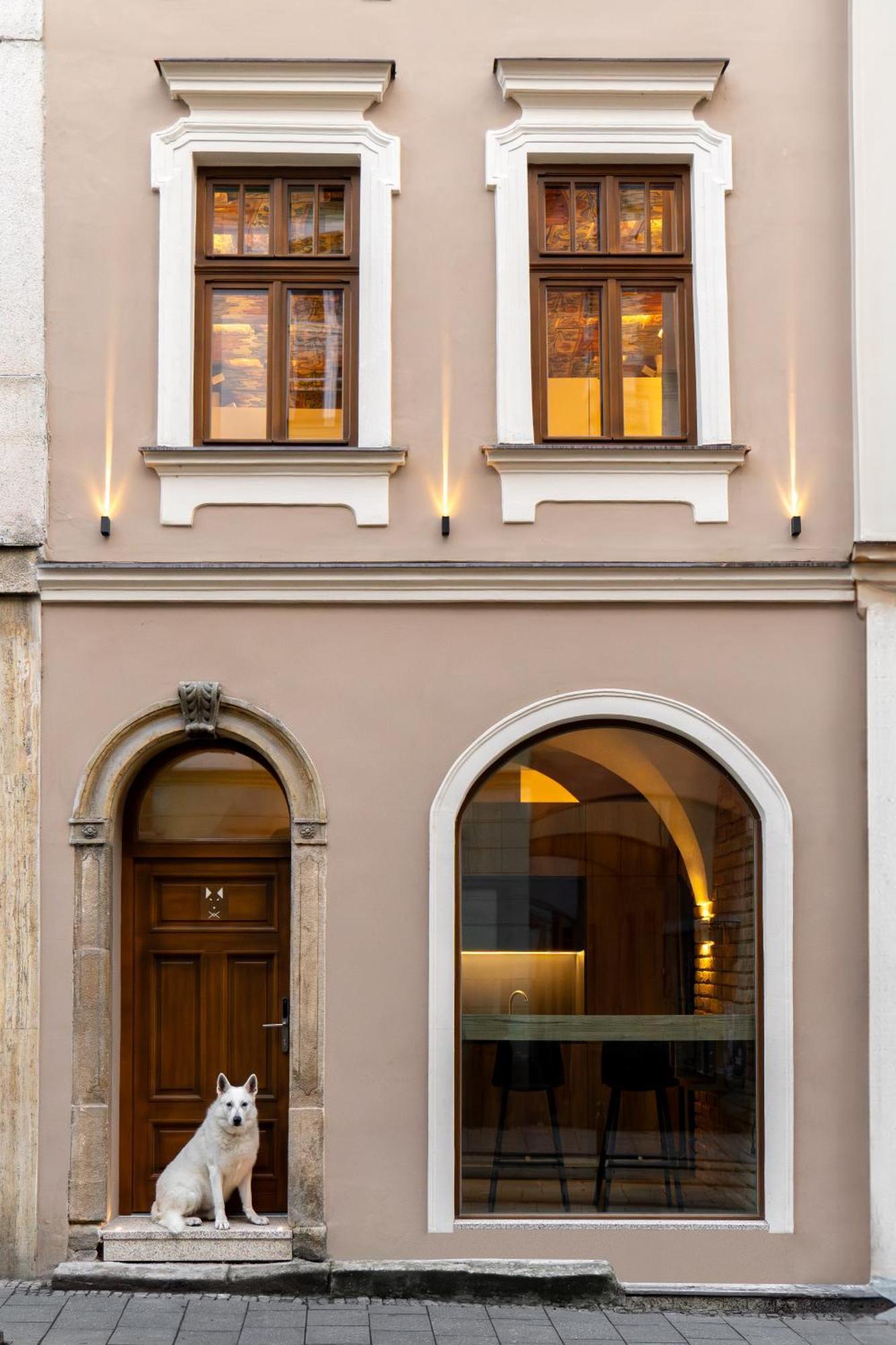 White Wolf Boutique Apartments Olomouc Dış mekan fotoğraf