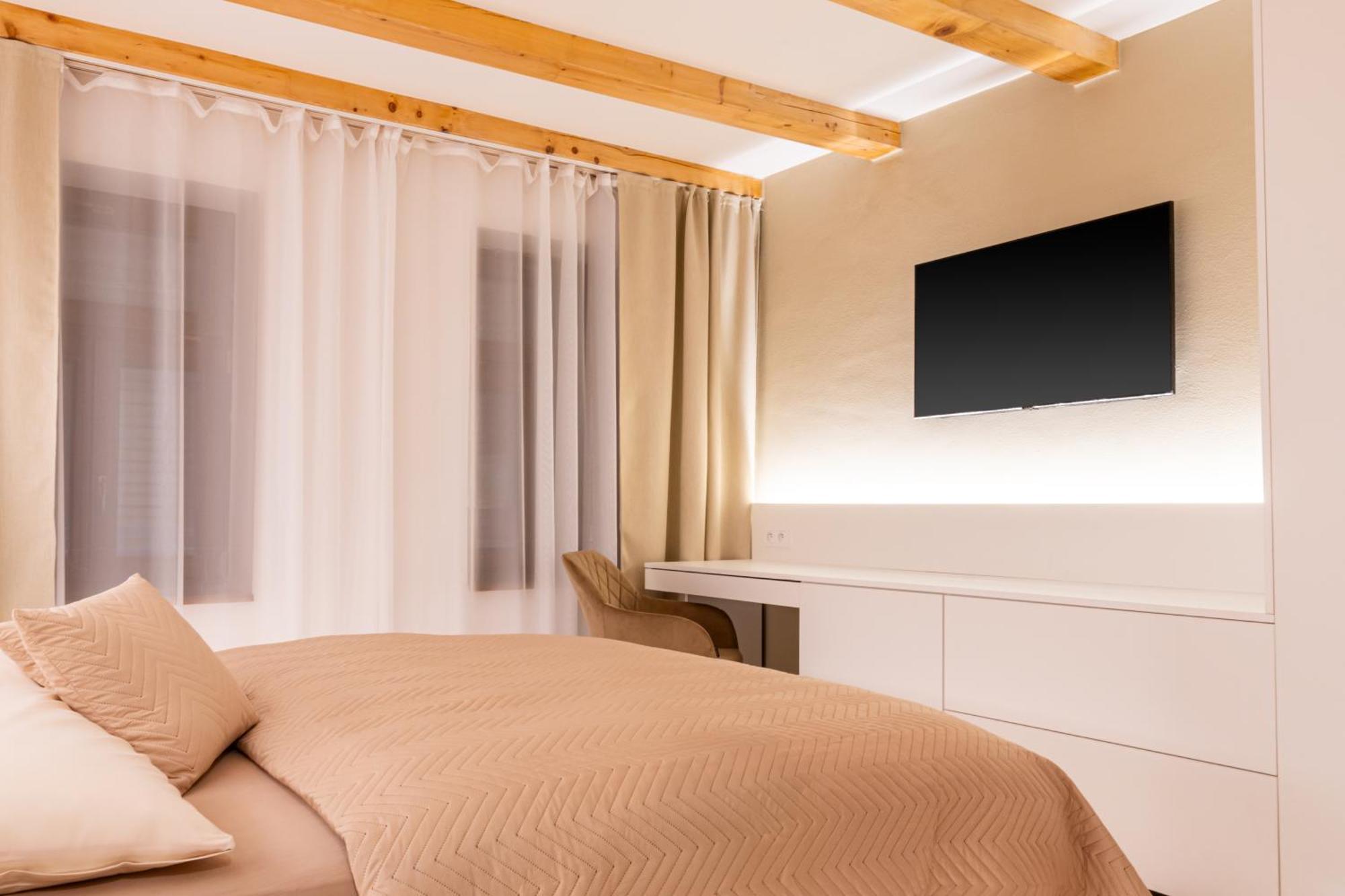 White Wolf Boutique Apartments Olomouc Dış mekan fotoğraf