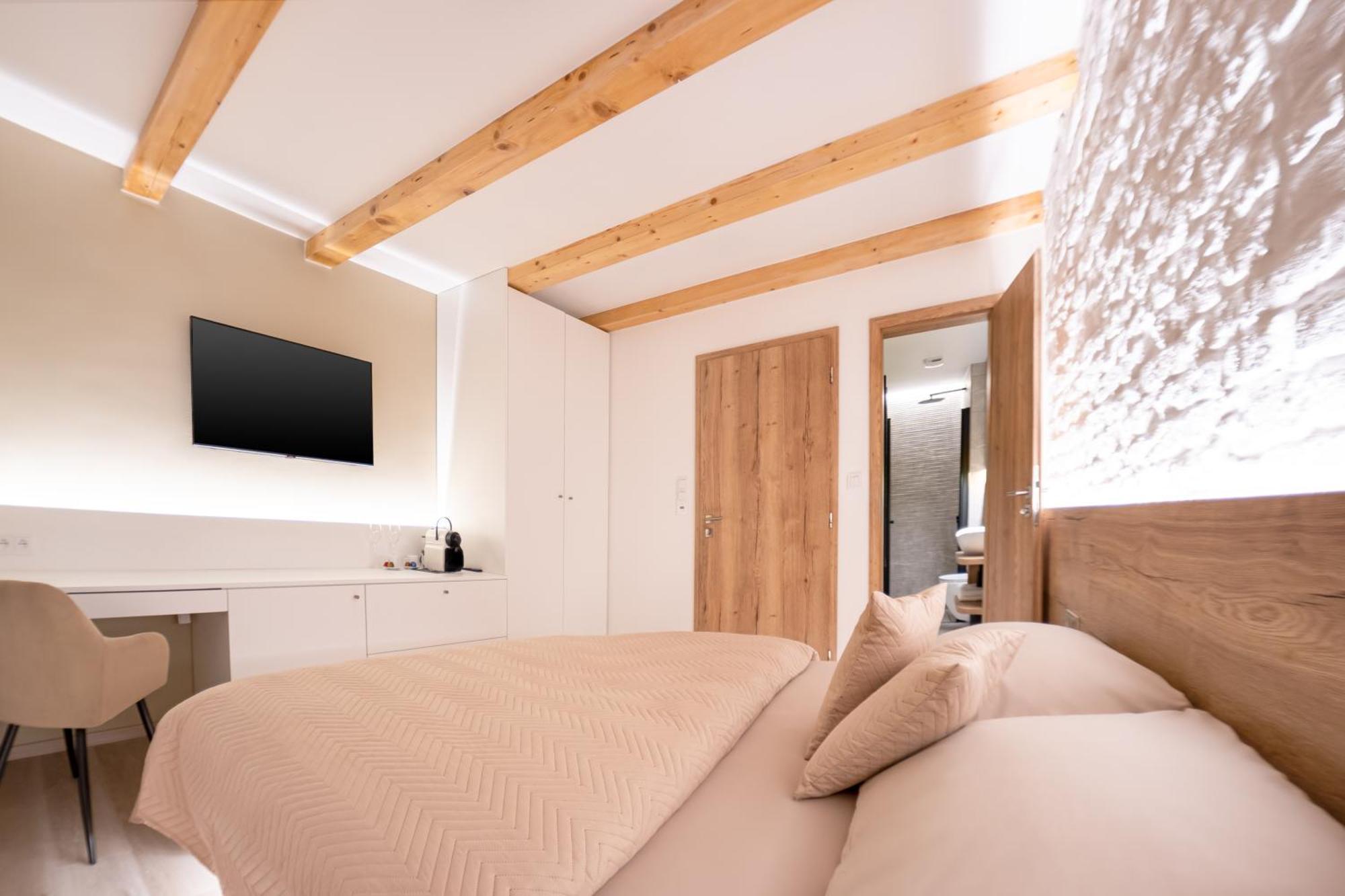 White Wolf Boutique Apartments Olomouc Dış mekan fotoğraf