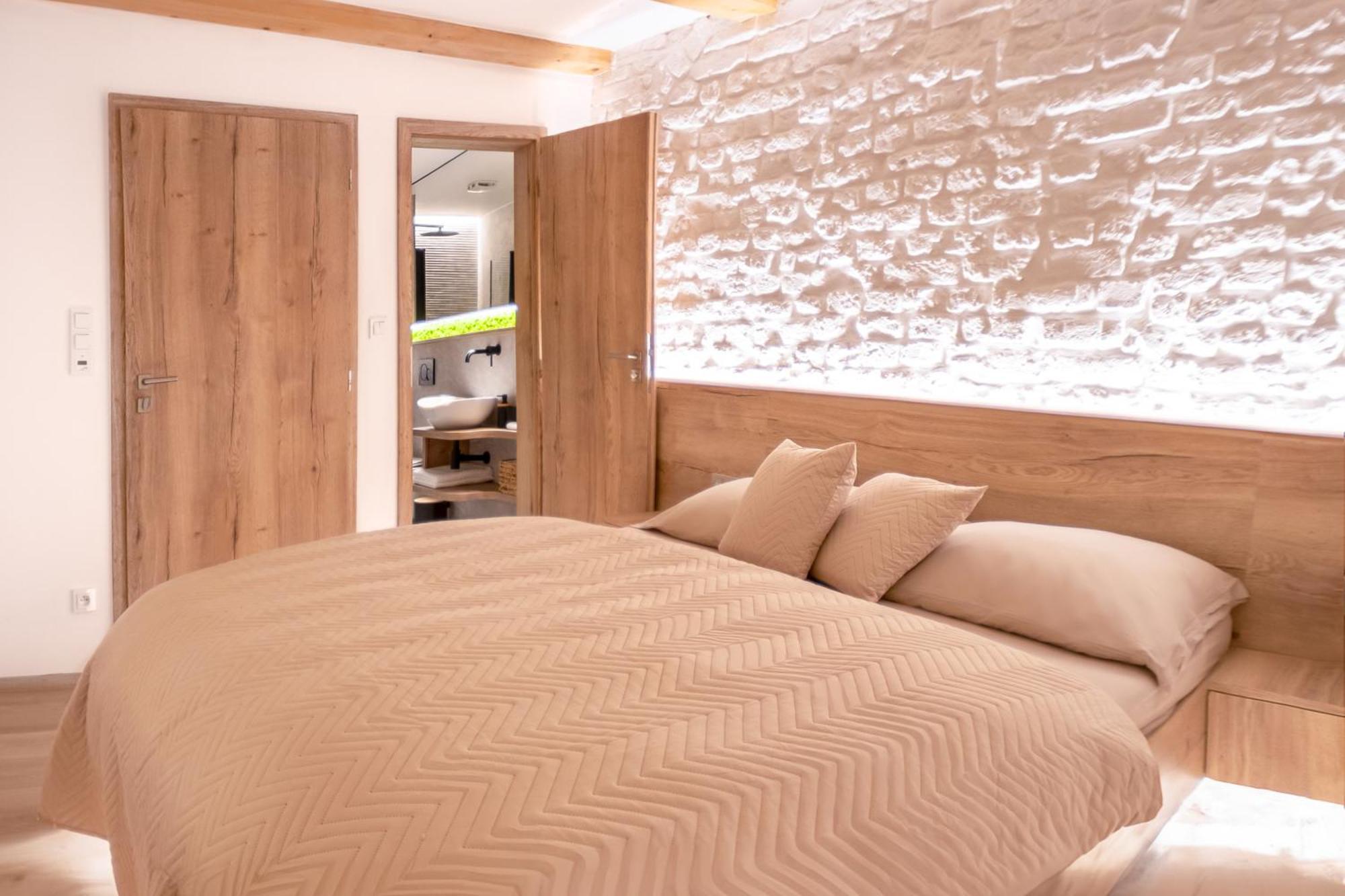 White Wolf Boutique Apartments Olomouc Dış mekan fotoğraf
